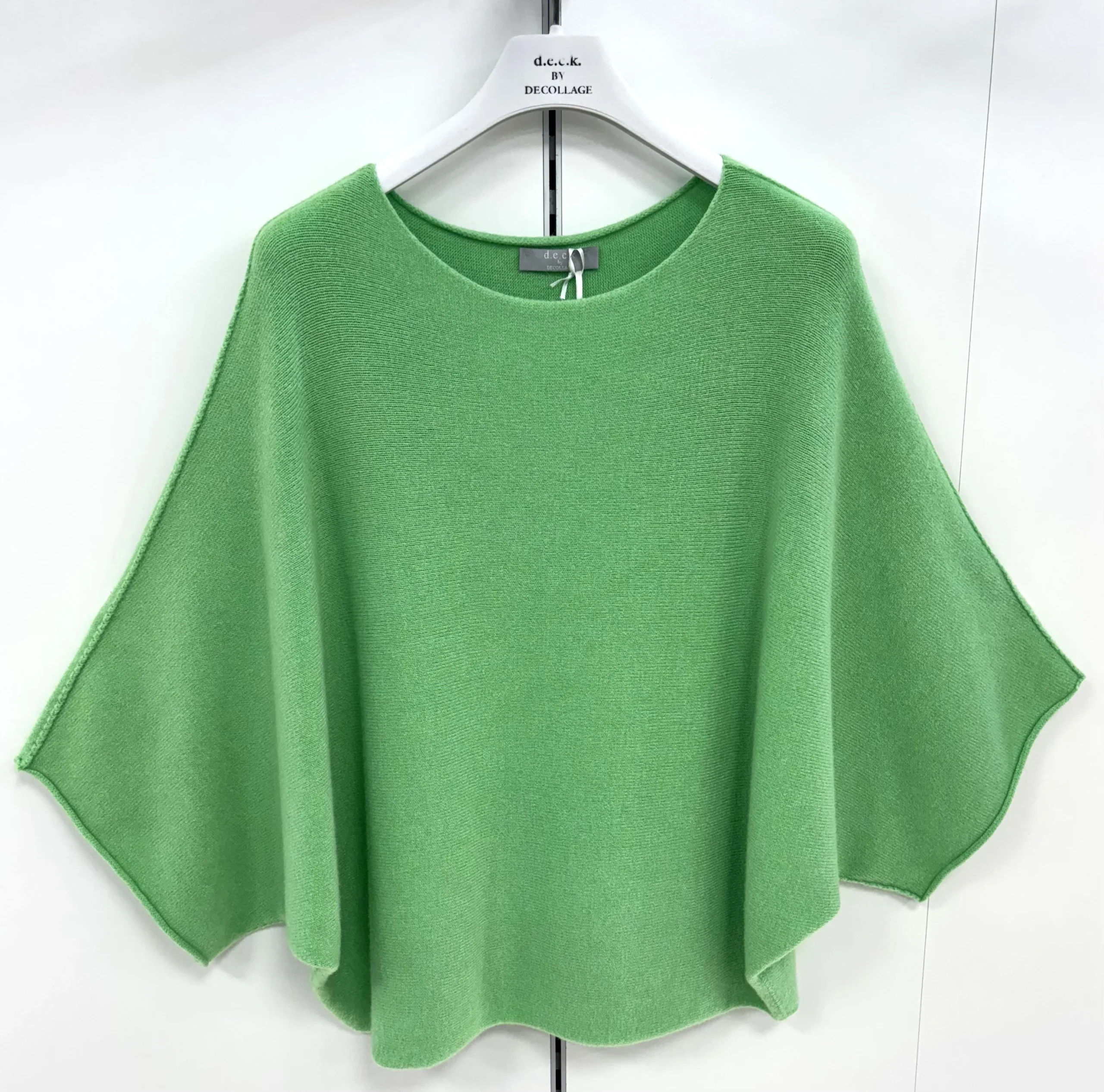 IMG_6860 DECK Short Sleeve Batwing Knit 57702 - Image 1